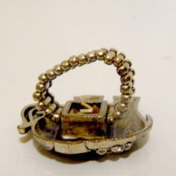 Grey Crystal Elephant Statement Stretch Ring Size 9-12 - Picture 5 of 6